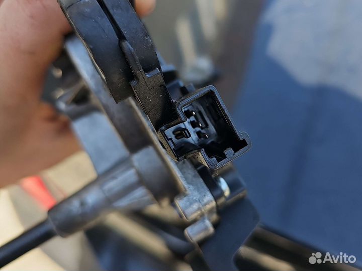 Моторчик заднего дворника ford focus 2 2005-2011