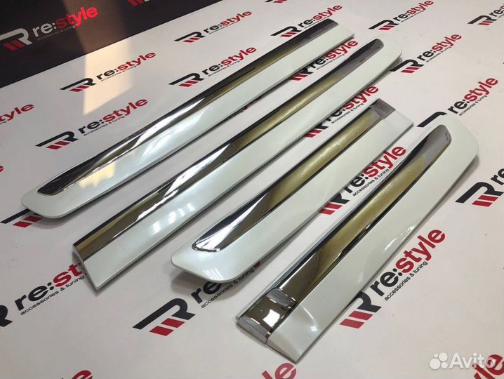 Молдинги дверей Lexus LX570 2012-2015 R609