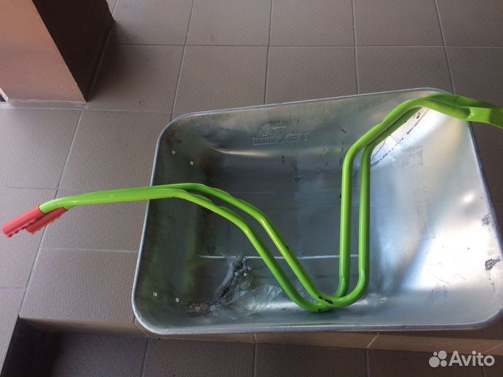 Тачка садовая