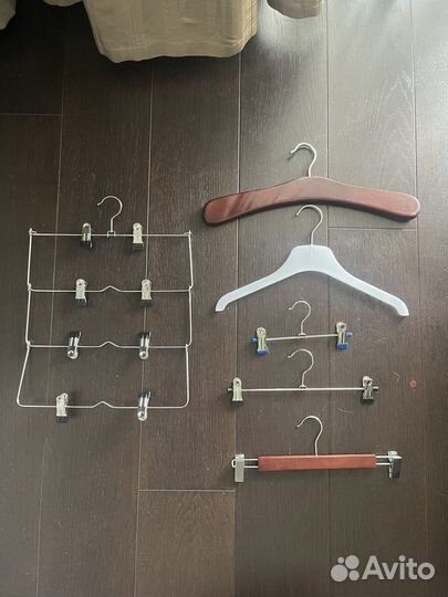 Плечики и вешалки разные