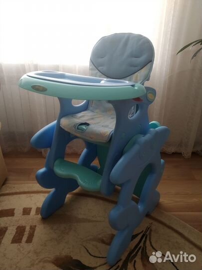 Детский стульчик для кормления