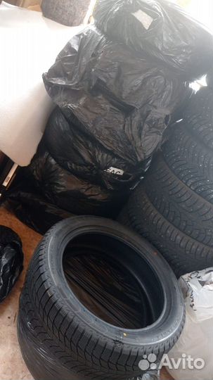 Triangle Snowlink TWT02 245/50 R20