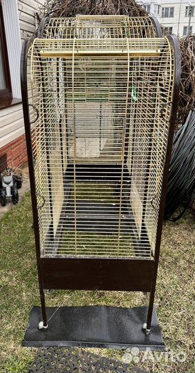 Большая клетка-вольер для крупных попугаев