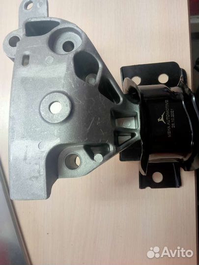 Опора двигателя Renault Duster