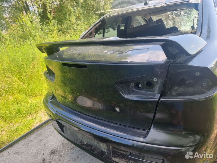 Крышка багажника lancer X cy лансер 10 со спойлеро