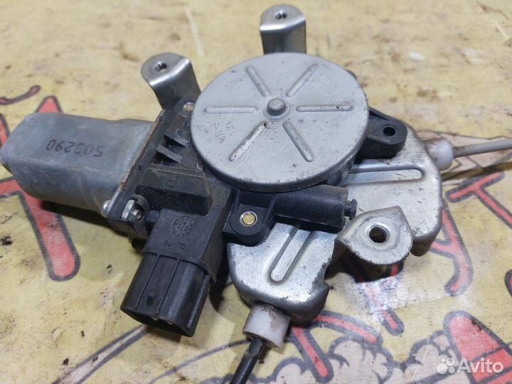 Стеклоподъемник передний правый Mitsubishi Lancer