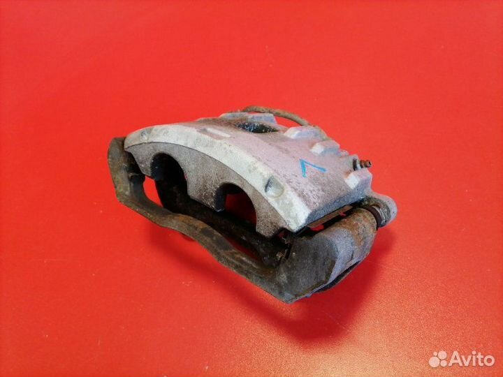 Суппорт передний левый Cadillac Srx FEE LH2 2006