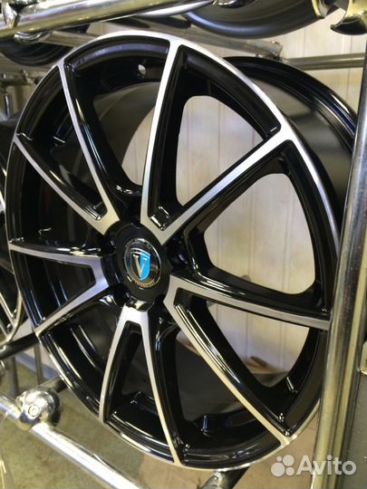 Диски R17 5x114,3 et45 d67,1 Venti цвет Bfp