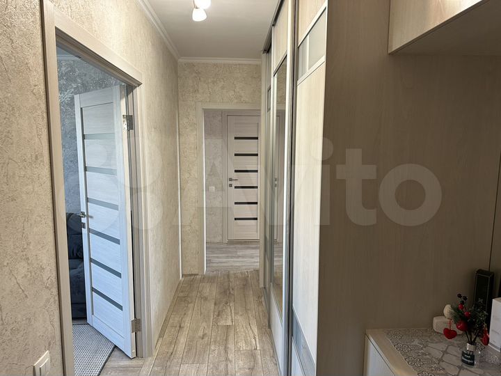 3-к. квартира, 65 м², 6/9 эт.