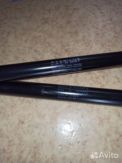 Упоры капота Vesta Веста