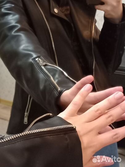 Кожаная куртка женская