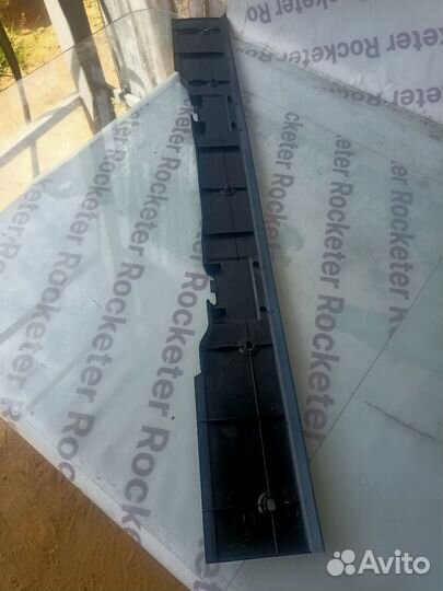 Обшивка багажника MR444238 Mitsubishi Lancer 9