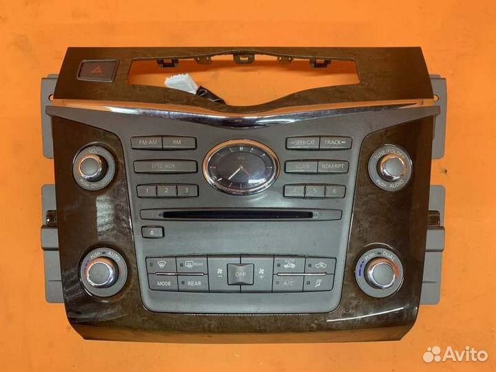 Блок управления климат-контролем и магнитолой