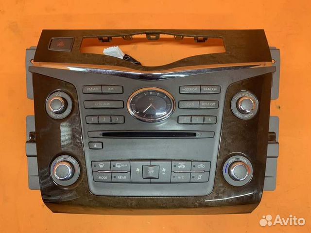 Блок управления климат-контролем и магнитолой