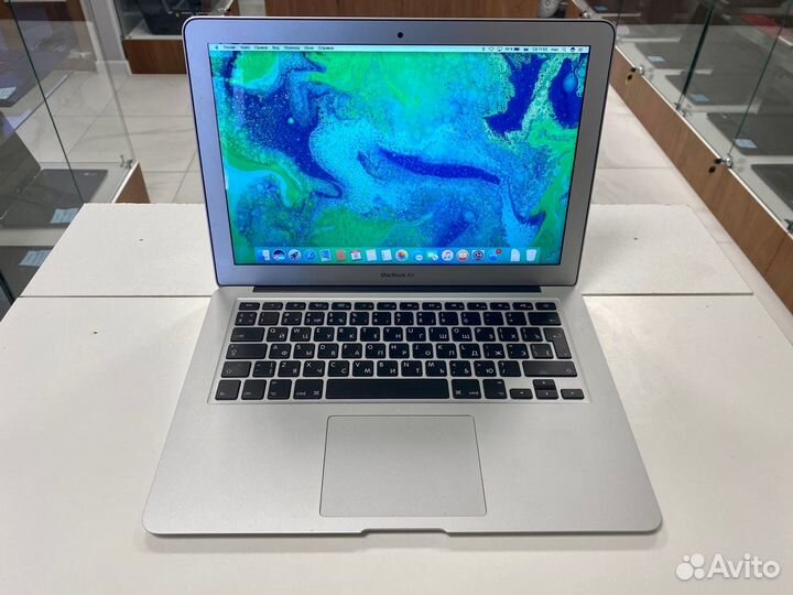 Apple MacBook Air (13-inch, Early 2014)