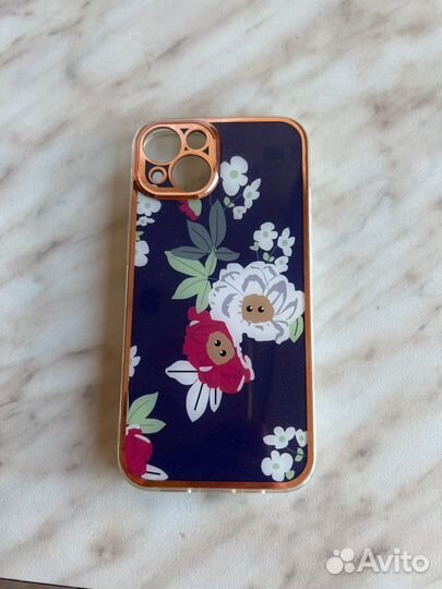 Чехол на iPhone 13