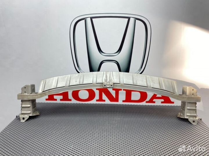 Усилитель бампера передний Honda Accord 8 CU