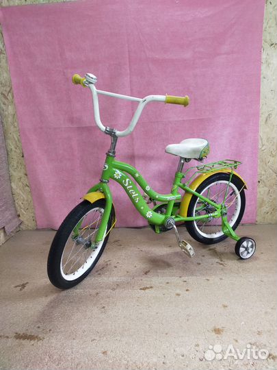 Детский розовый велосипед, колеса на 16