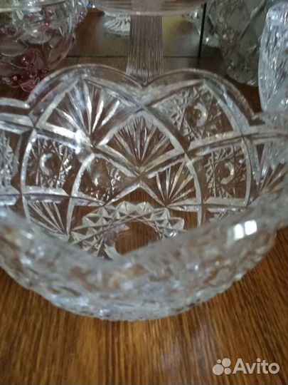 Ваза хрустальная