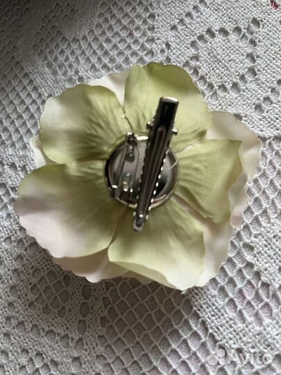 Заколка-брошь цвета Чайная Роза