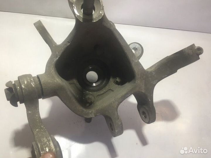 Кулак задний правый Bmw 5-Series F10