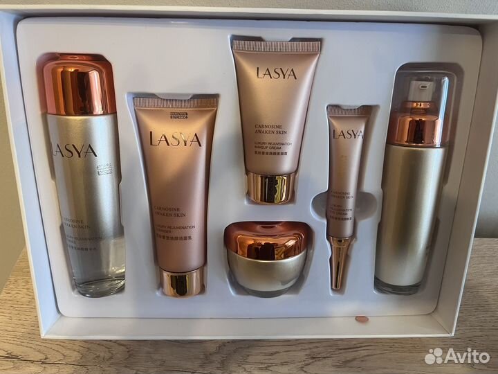 Подарочный набор косметики для лица