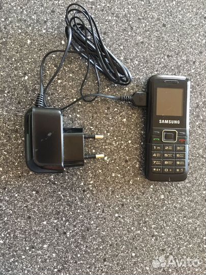Samsung E1070
