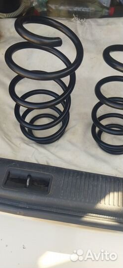 Lesjofors 4095-086 пружина передняя