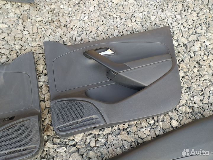 Обшивка двери Volkswagen Polo (Mk5) V рестайлинг