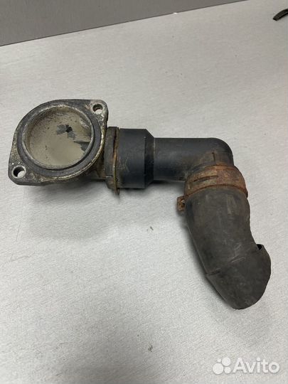 Фланец системы охлаждения VAG 037121619A