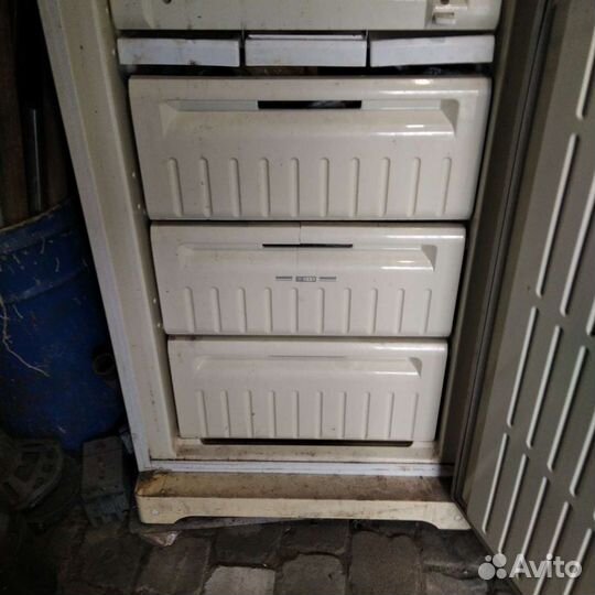 Холодильник на запчасти