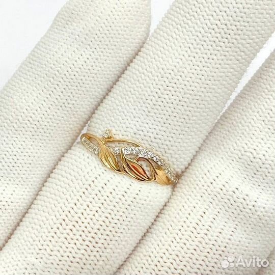 Золотое кольцо с фианитом 18р