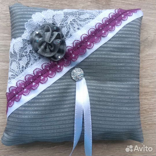 Подушечка для обручальных колец