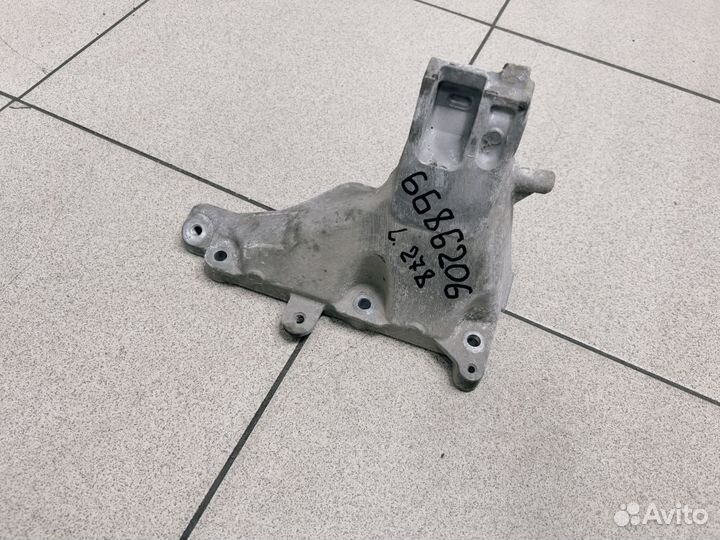 Кронштейн двигателя Mercedes W222 S