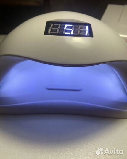 Лампа и пылесос