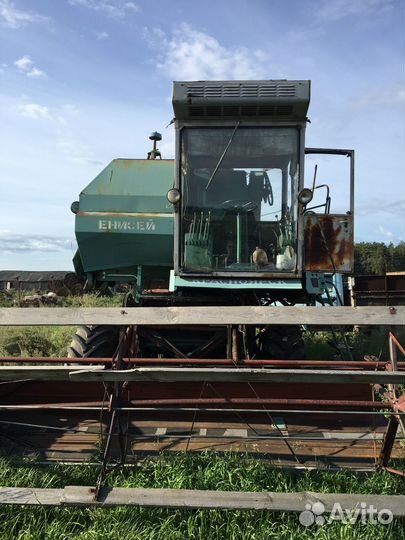 Комбайн Енисей Енисей-1200, 1995