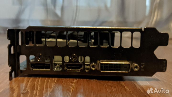 Видеокарта asus RX 560 EVO OC - 4GB gddr5