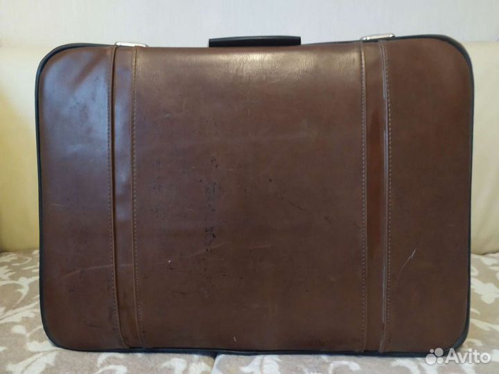 Чемодан советский раритет,80-х годов,кожзам,с ключ
