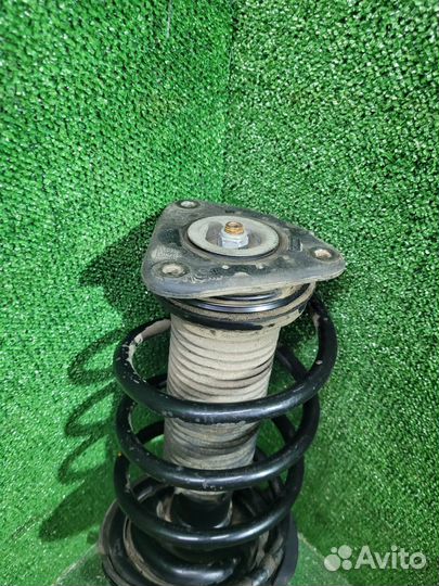 Стойка Ford Focus 3 2013 1.6, передняя левая