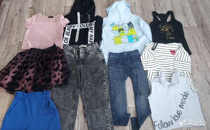 Одежда для девочки пакетом 128-134