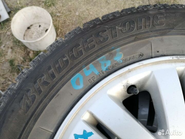 Bridgestone Blizzak VRX 215/60 R16 95Q