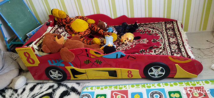 Детская кровать машина с матрасом