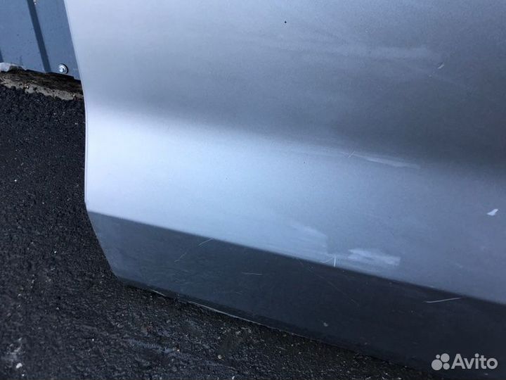 Дверь боковая задняя левая Volkswagen Polo седан