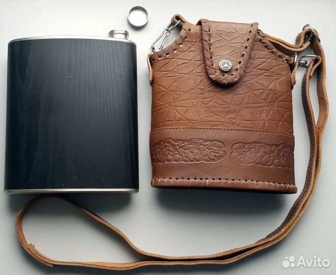 Фляжка из нержавейки, 1.0 литр, в кожаном чехле