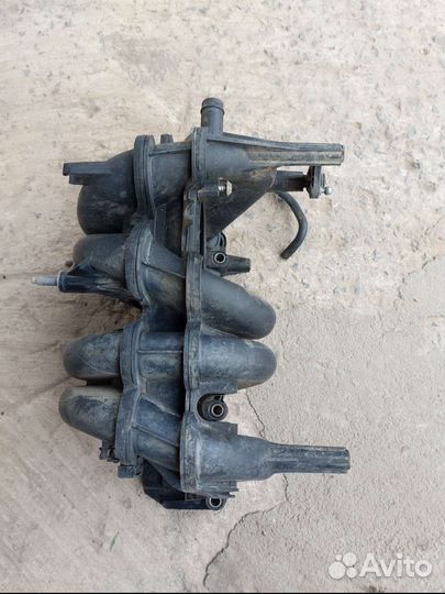 Впускной коллектор renault logan 1.4