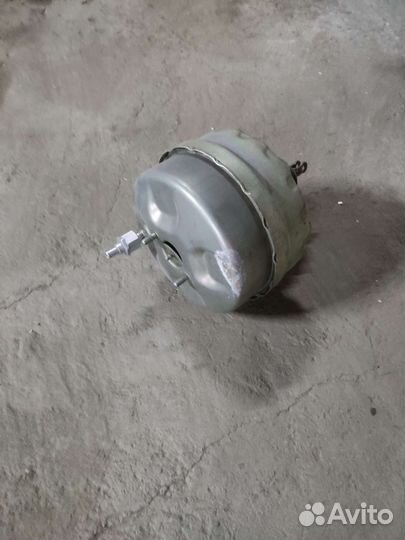 Вакуумный усилитель паз,газ