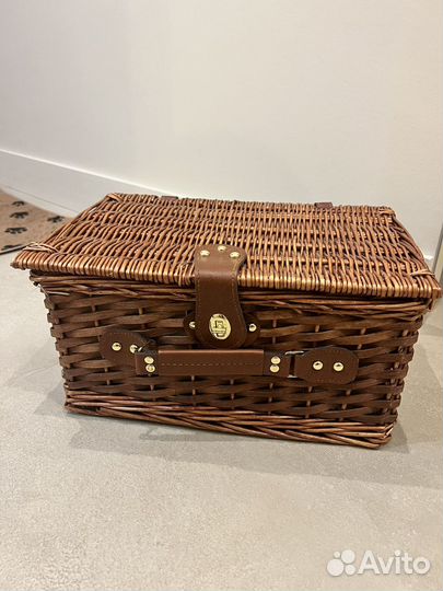 Набор для пикника в чемодане