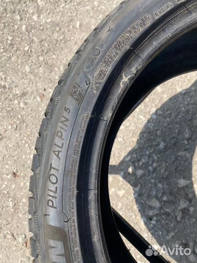 Michelin Alpin 5 255/40 R20