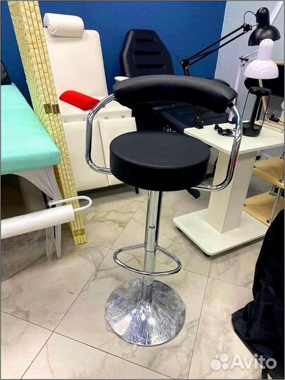 Барный стул