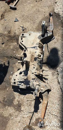 Подрамник Peugeot 206 2007